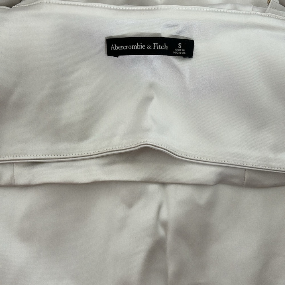 Abercrombie & Fitch Crop Top/Skort Set - Picture 3 of 3